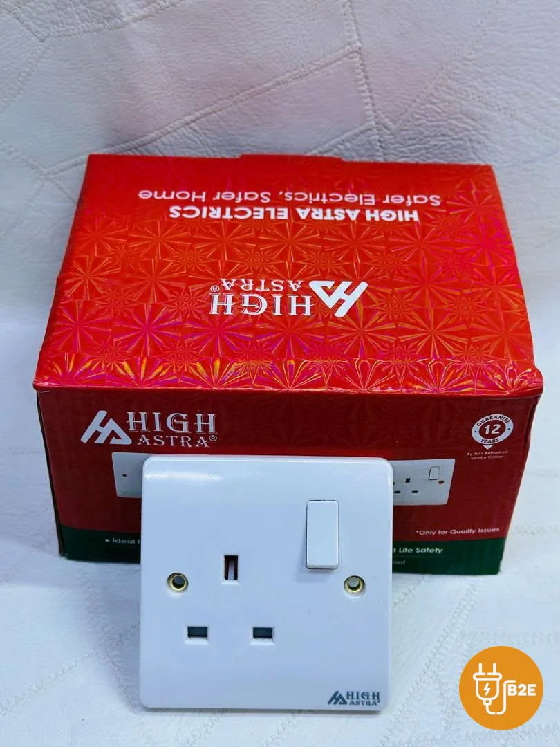 High Astra 13A Single Switched Socket — Classic White
