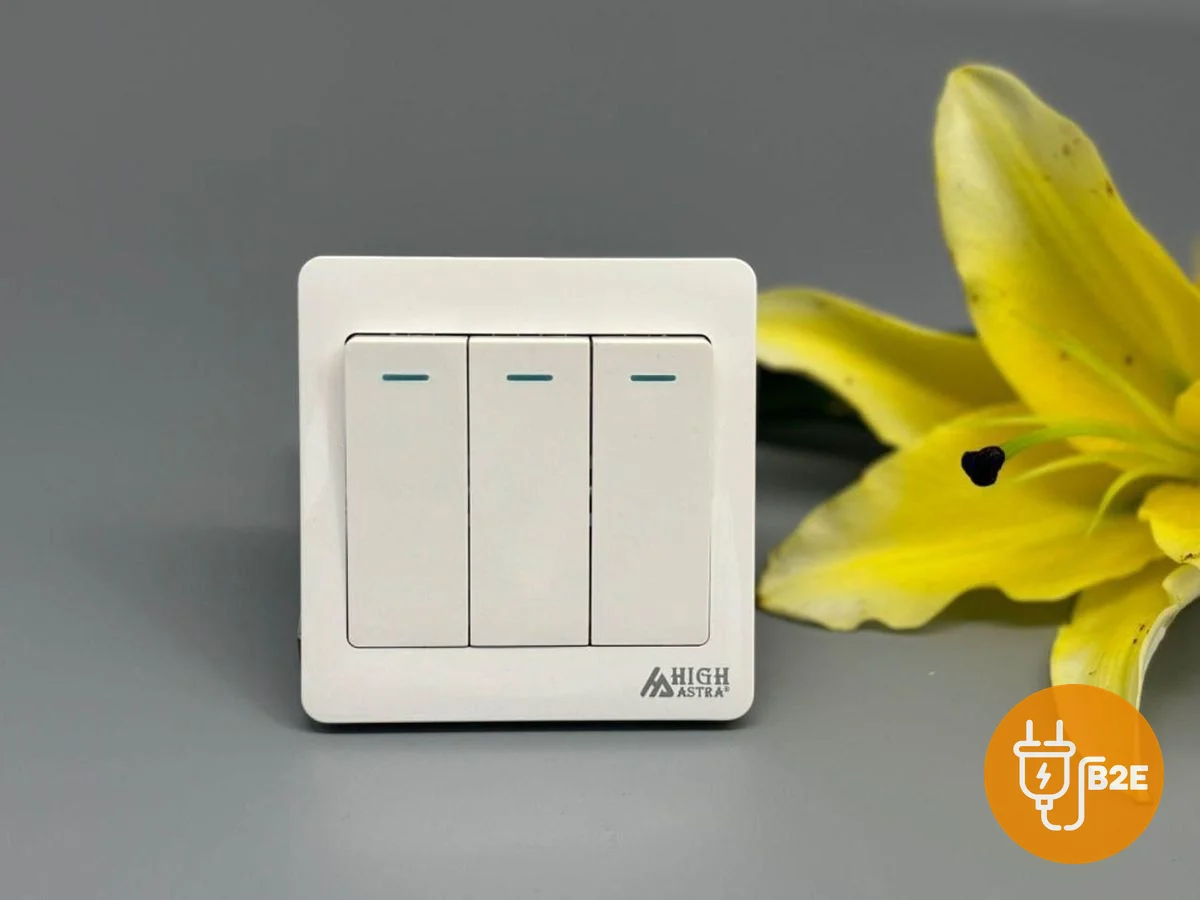 High Astra 3-Gang Switch — Modern White
