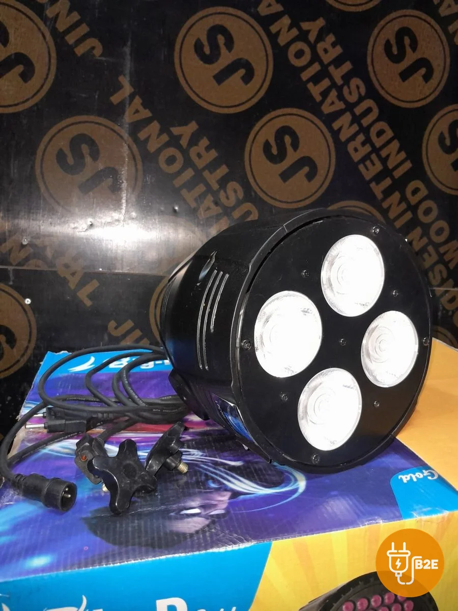 STAGE LIGHT 4 EYE COB LED PER LIGHT RGB